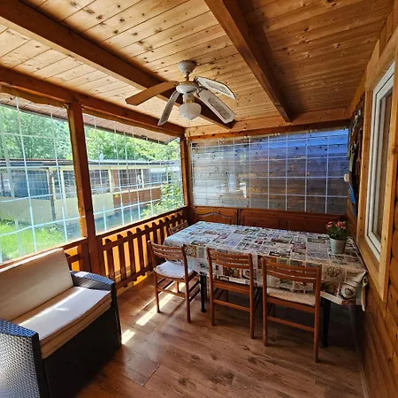 Chalet Kemping *